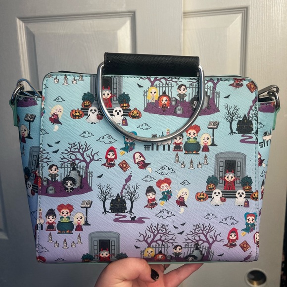Loungefly Disney Hocus Pocus Crossbody Bag - Picture 2 of 2
